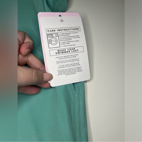 Kortni Jeane - Men's Boardies - Size 36 - Picture 3 of 11